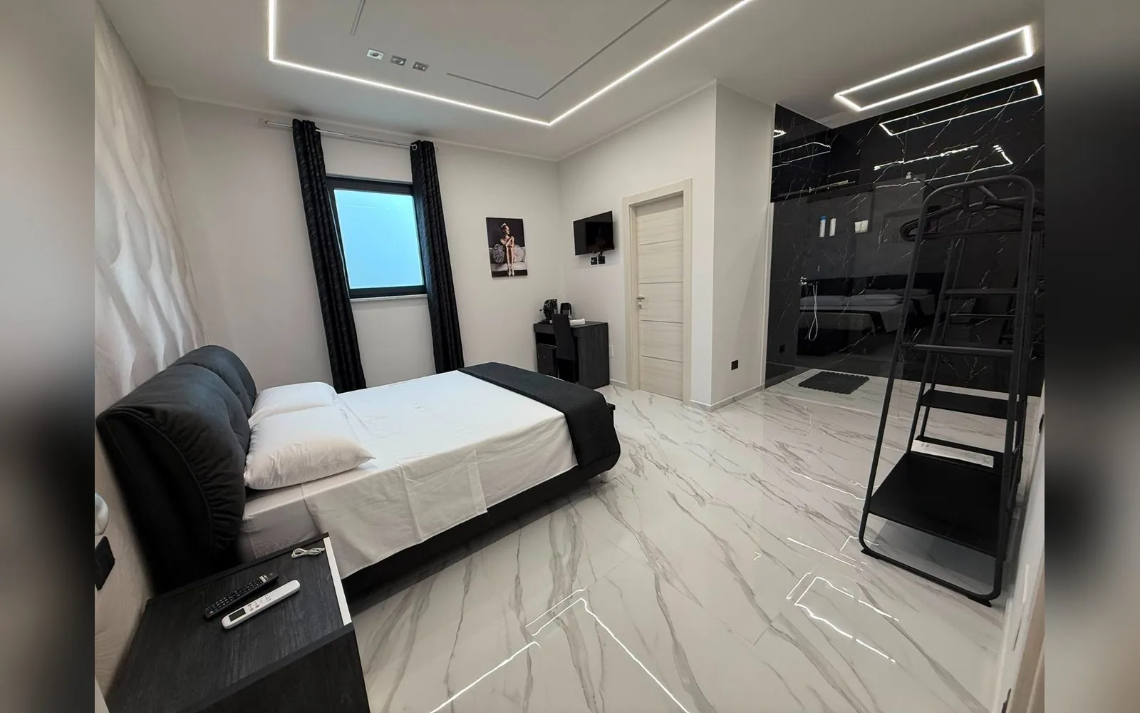 Black Room vista d'insieme